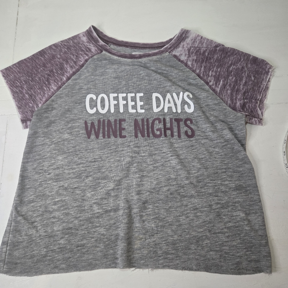 Grayson Threads Coffee Days Wine Nights T-Shirt Gray and Maroon Size Medium